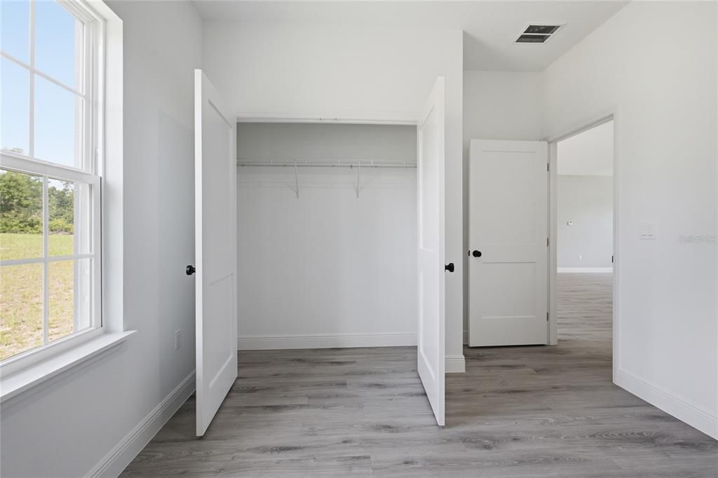 For Rent: $2,300 (3 beds, 2 baths, 1792 Square Feet)