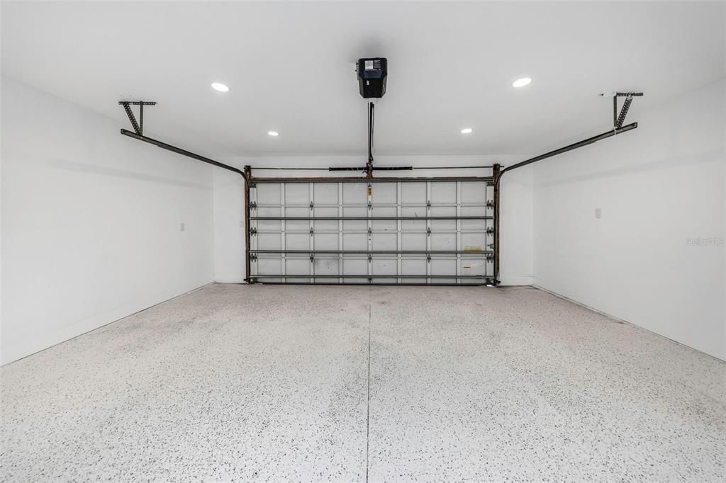 En Venta: $925,000 (4 camas, 3 baños, 2733 Pies cuadrados)