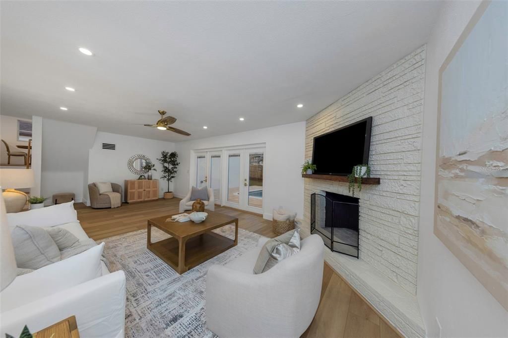 En Venta: $925,000 (4 camas, 3 baños, 2733 Pies cuadrados)