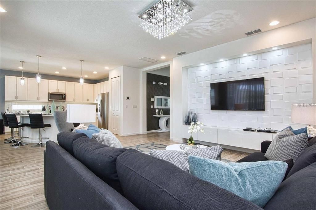 На продажу: $699,990 (6 спален, 6 ванн, 3426 Квадратных фут)