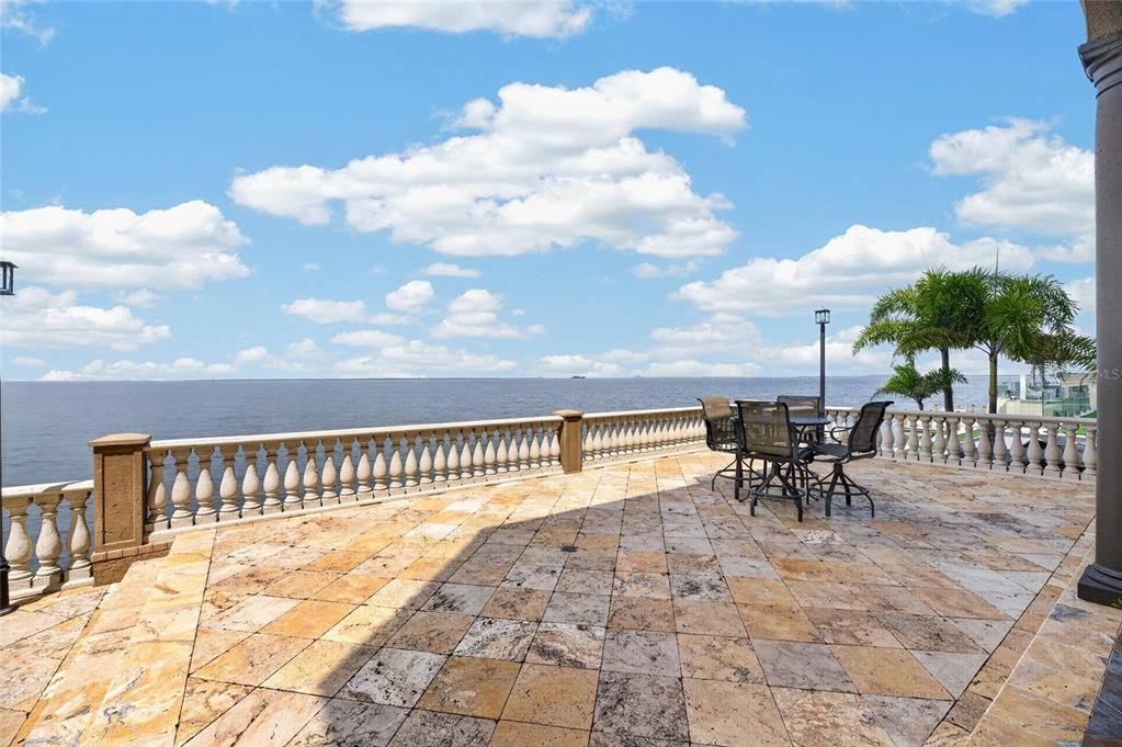 Active With Contract: $2,600,000 (4 beds, 3 baths, 6040 Square Feet)