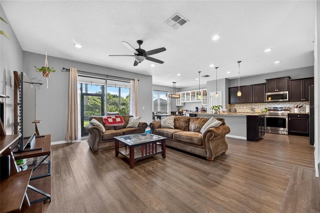 For Sale: $365,000 (4 beds, 2 baths, 2445 Square Feet)