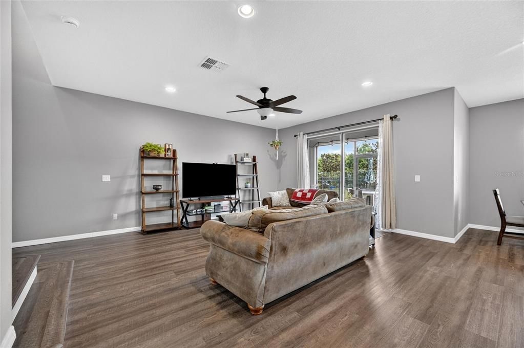 For Sale: $365,000 (4 beds, 2 baths, 2445 Square Feet)