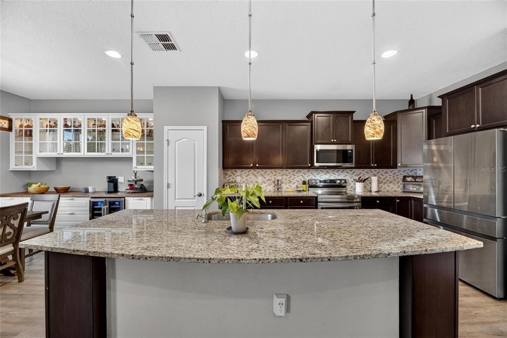 For Sale: $365,000 (4 beds, 2 baths, 2445 Square Feet)