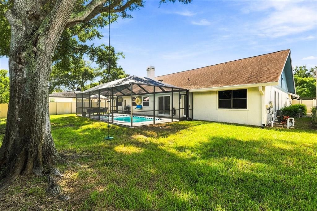 En Venta: $899,000 (4 camas, 2 baños, 2510 Pies cuadrados)