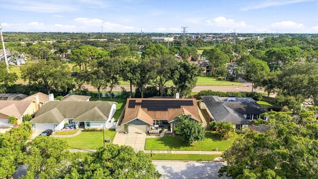 En Venta: $899,000 (4 camas, 2 baños, 2510 Pies cuadrados)