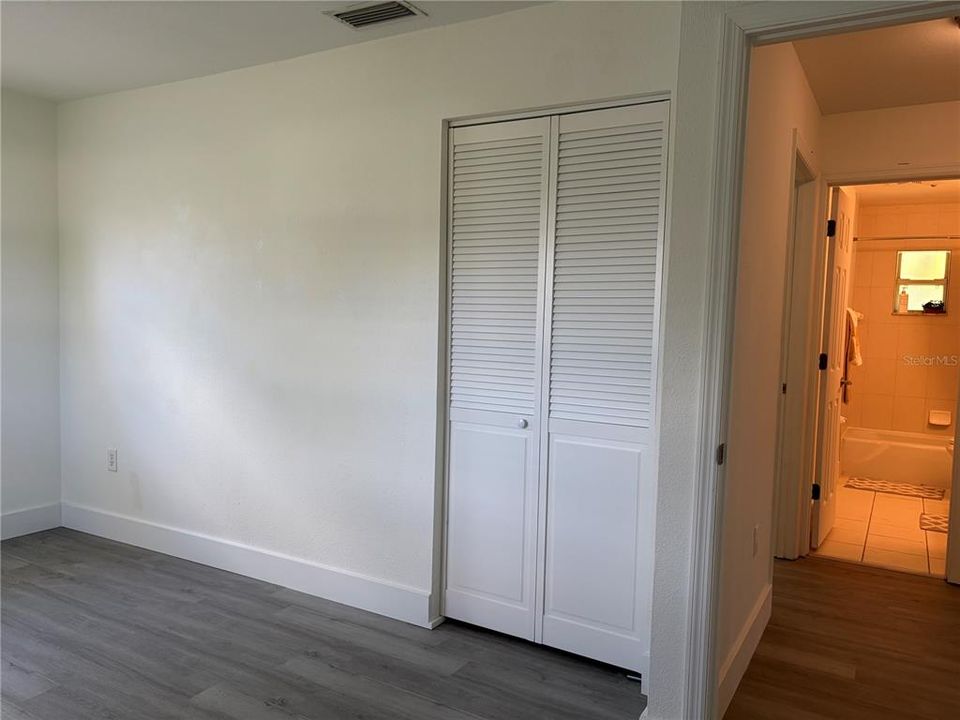 For Sale: $239,000 (3 beds, 2 baths, 1929 Square Feet)