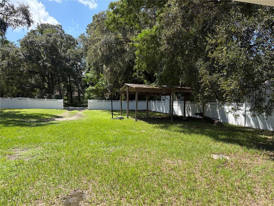 For Sale: $239,000 (3 beds, 2 baths, 1929 Square Feet)