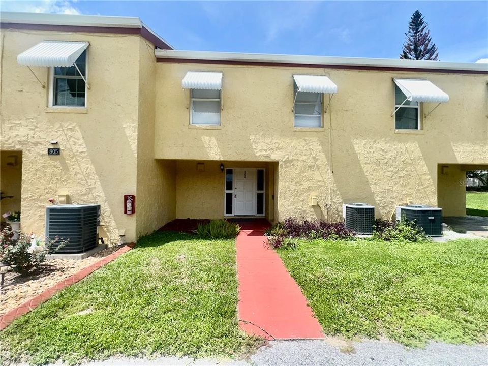 For Rent: $1,450 (3 beds, 2 baths, 1356 Square Feet)