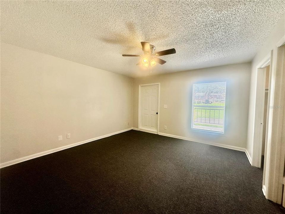 For Rent: $1,450 (3 beds, 2 baths, 1356 Square Feet)