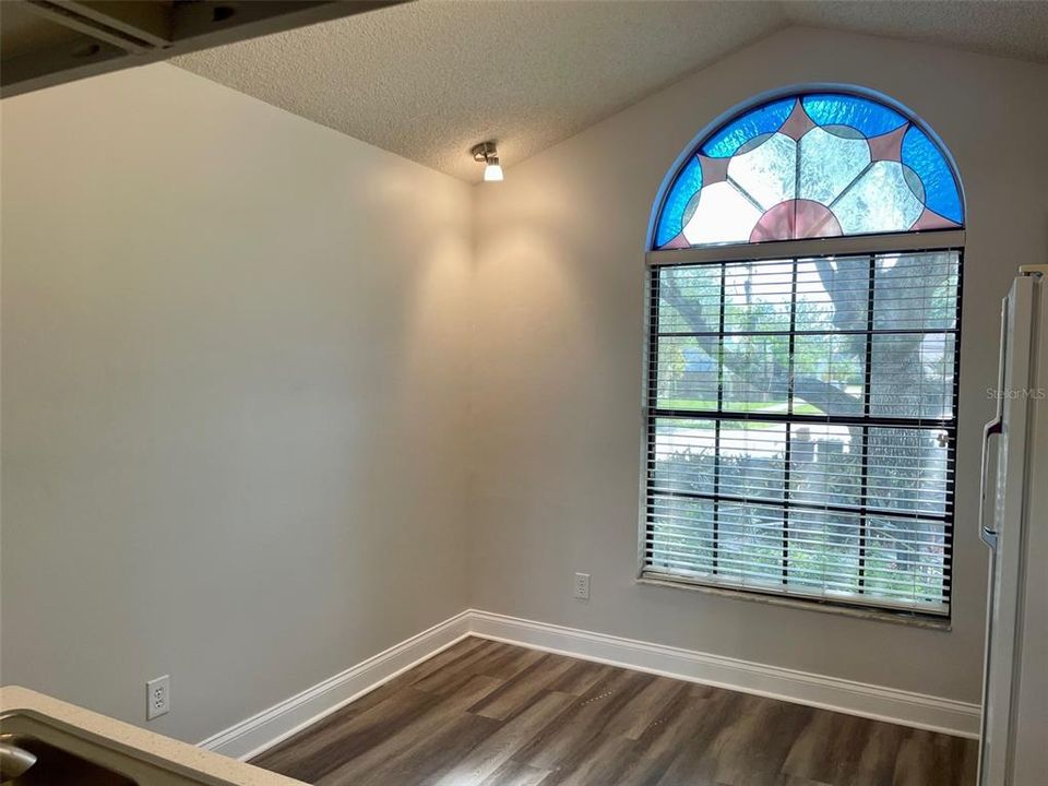 En Venta: $415,000 (3 camas, 2 baños, 1369 Pies cuadrados)