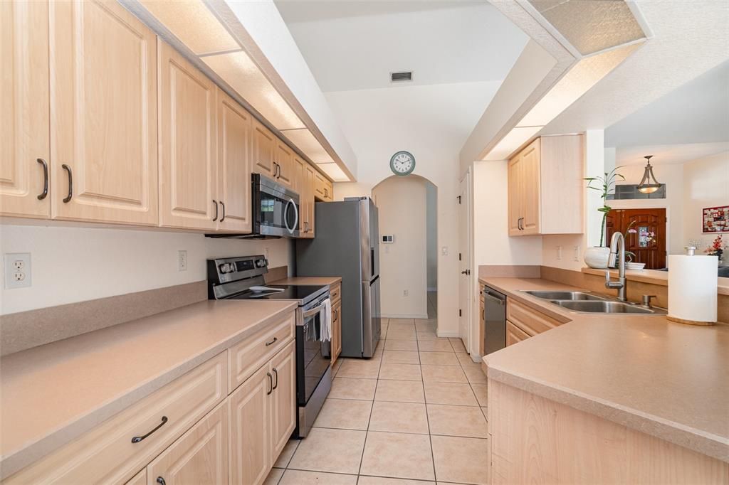En Venta: $535,000 (3 camas, 2 baños, 1867 Pies cuadrados)
