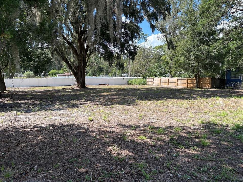 En Venta: $28,900 (0.30 acres)