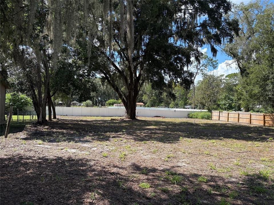 En Venta: $28,900 (0.30 acres)