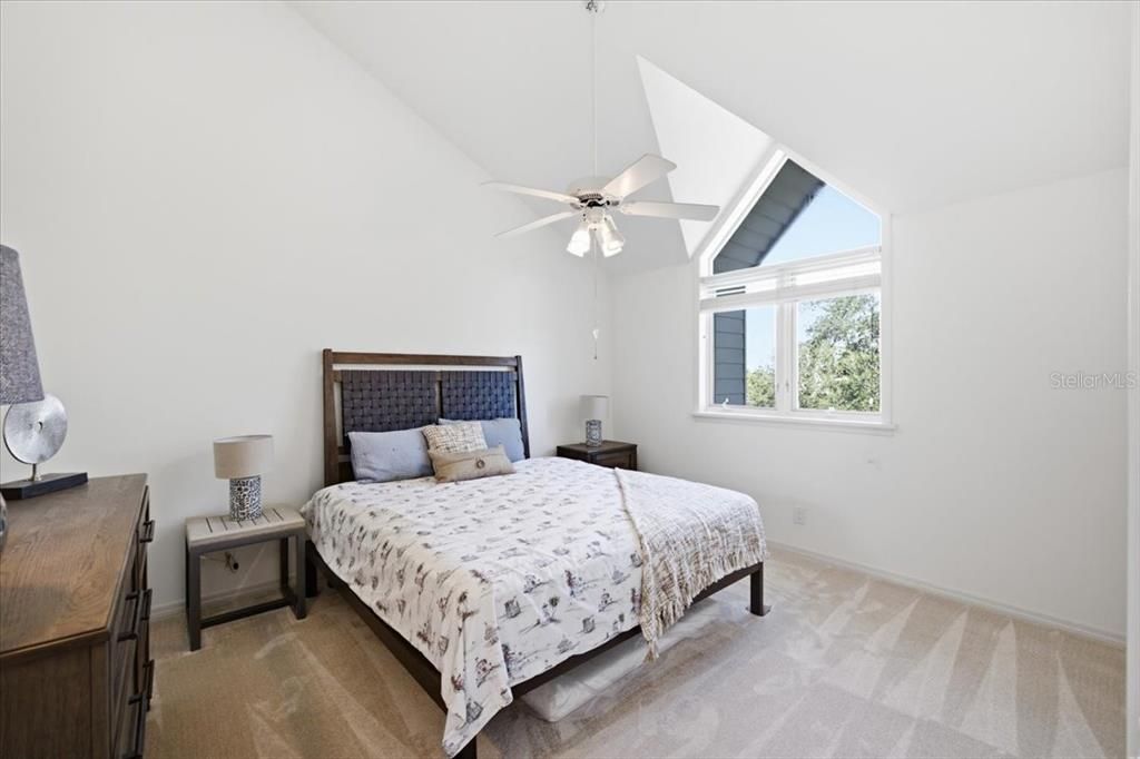 For Sale: $739,000 (2 beds, 2 baths, 2321 Square Feet)