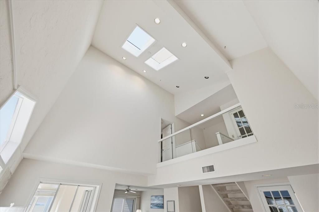 For Sale: $739,000 (2 beds, 2 baths, 2321 Square Feet)