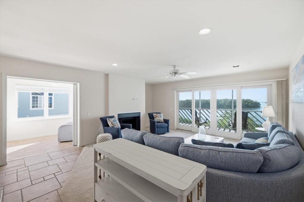 For Sale: $739,000 (2 beds, 2 baths, 2321 Square Feet)