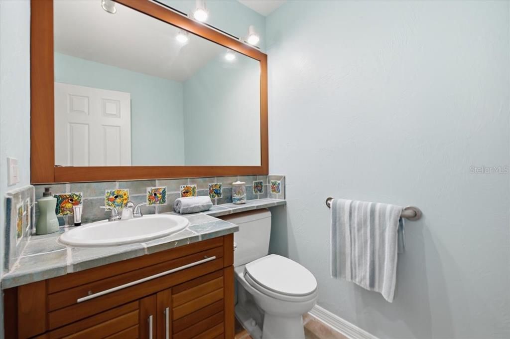 For Sale: $739,000 (2 beds, 2 baths, 2321 Square Feet)