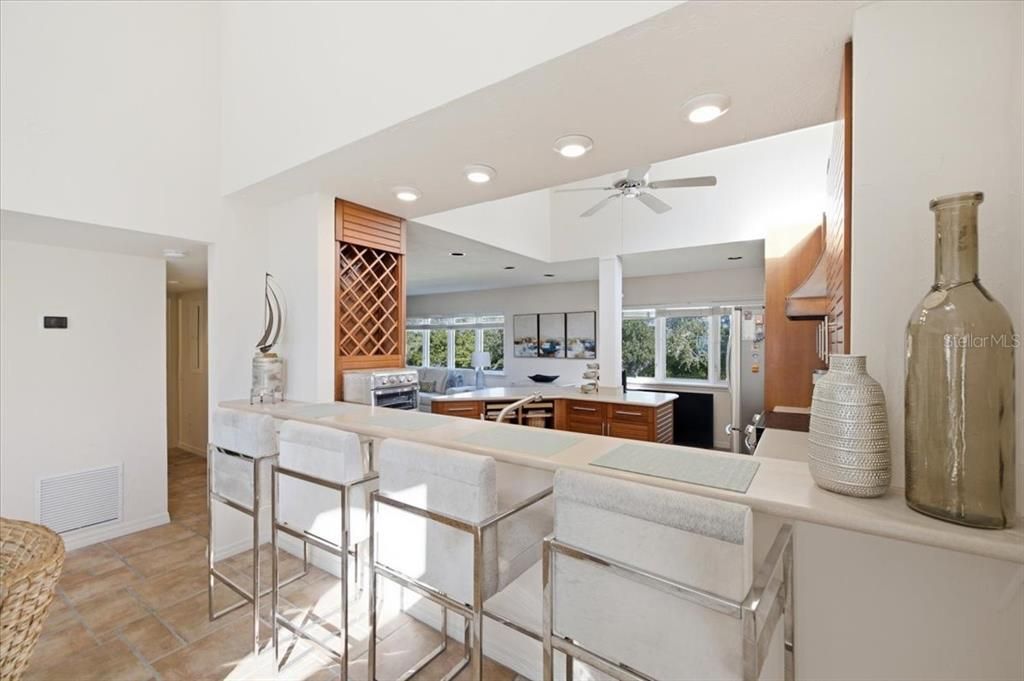 For Sale: $739,000 (2 beds, 2 baths, 2321 Square Feet)