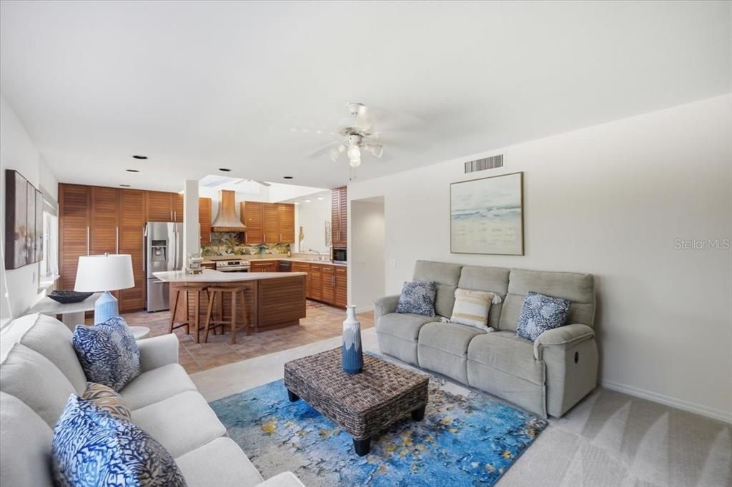 For Sale: $739,000 (2 beds, 2 baths, 2321 Square Feet)