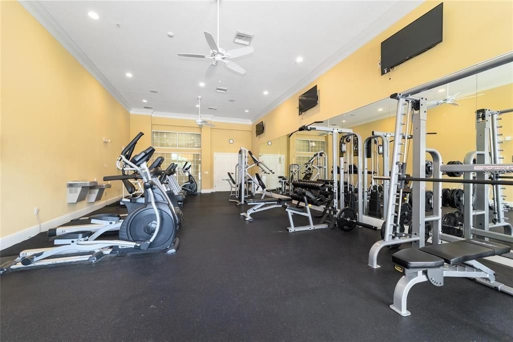 For Sale: $295,000 (3 beds, 2 baths, 1592 Square Feet)