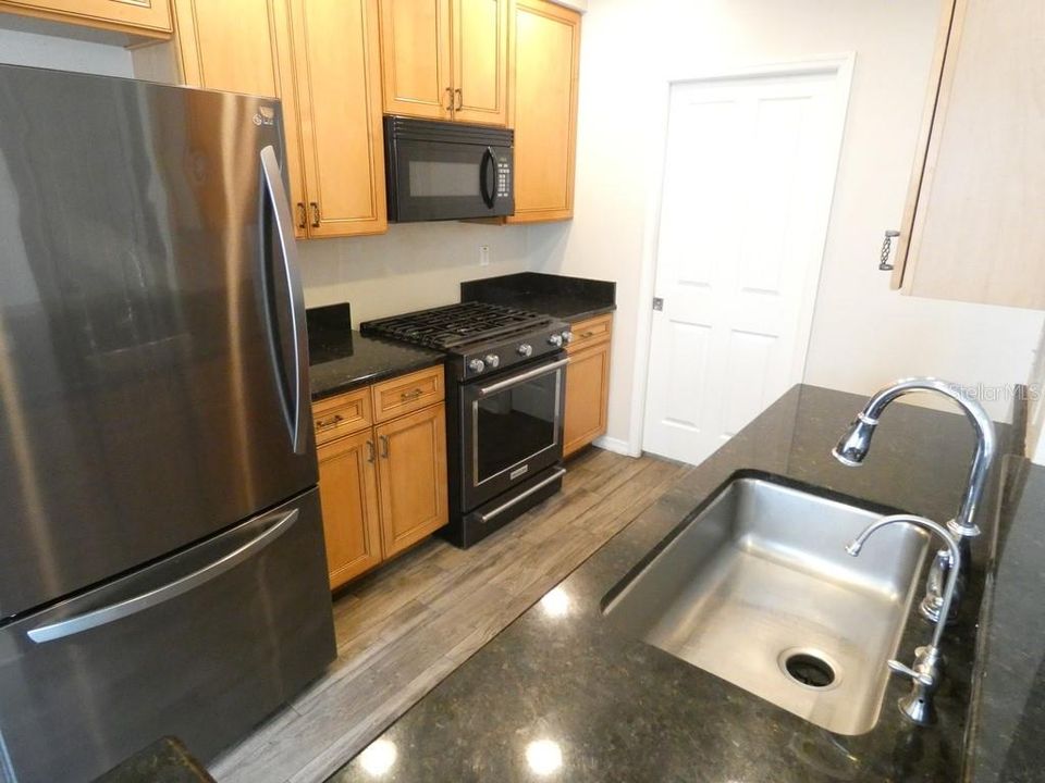 En Venta: $438,000 (3 camas, 2 baños, 1470 Pies cuadrados)