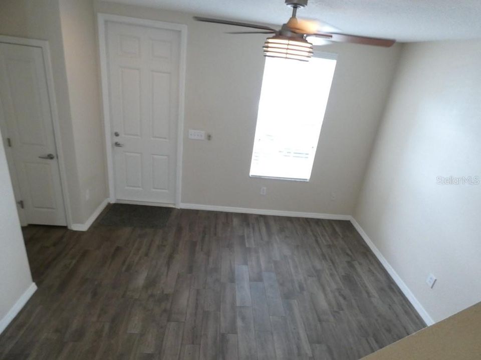 En Venta: $438,000 (3 camas, 2 baños, 1470 Pies cuadrados)