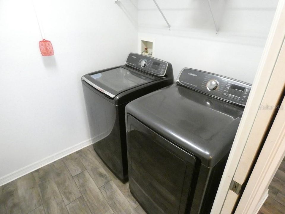 En Venta: $438,000 (3 camas, 2 baños, 1470 Pies cuadrados)