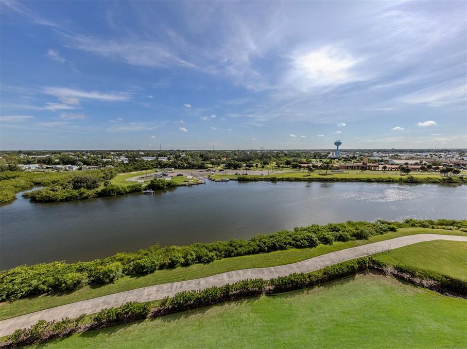 For Sale: $669,000 (2 beds, 2 baths, 1705 Square Feet)