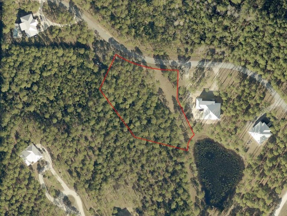 En Venta: $135,000 (1.65 acres)