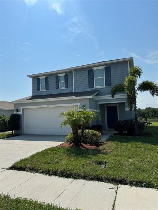 For Rent: $2,300 (4 beds, 2 baths, 2207 Square Feet)