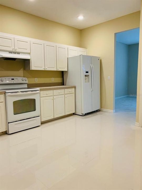 В аренду: $1,800 (3 спален, 2 ванн, 2078 Квадратных фут)