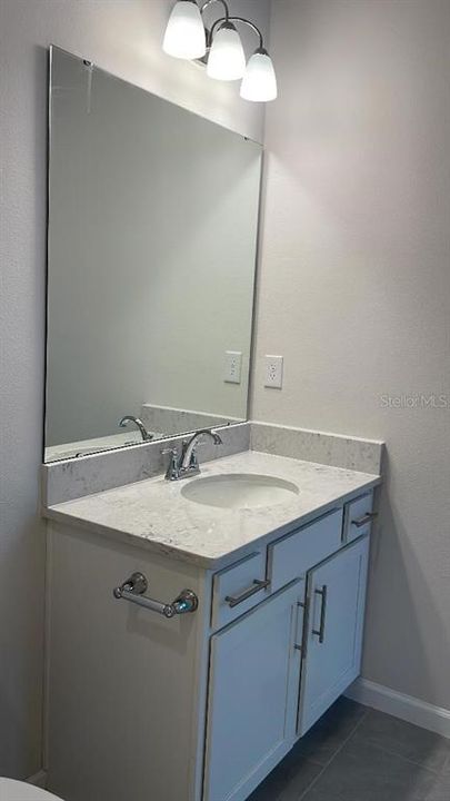 For Rent: $2,600 (5 beds, 3 baths, 3106 Square Feet)