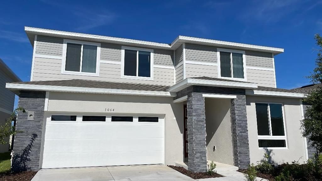 For Rent: $2,600 (5 beds, 3 baths, 3106 Square Feet)