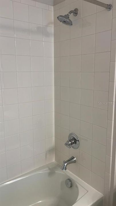 For Rent: $2,600 (5 beds, 3 baths, 3106 Square Feet)