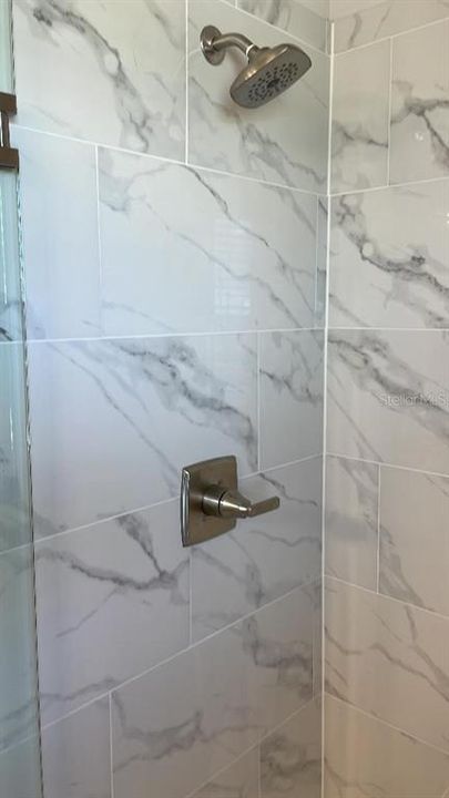 For Rent: $2,600 (5 beds, 3 baths, 3106 Square Feet)