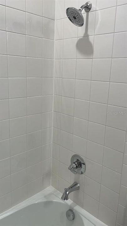 For Rent: $2,600 (5 beds, 3 baths, 3106 Square Feet)