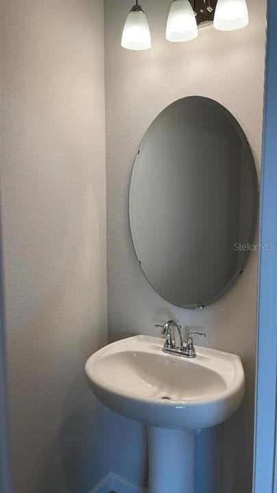 For Rent: $2,600 (5 beds, 3 baths, 3106 Square Feet)
