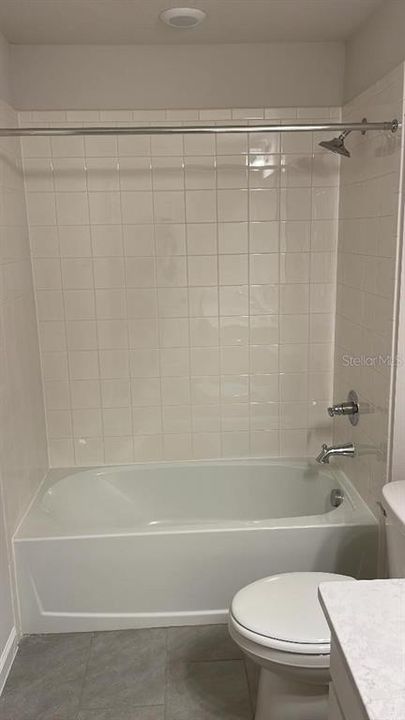 For Rent: $2,600 (5 beds, 3 baths, 3106 Square Feet)