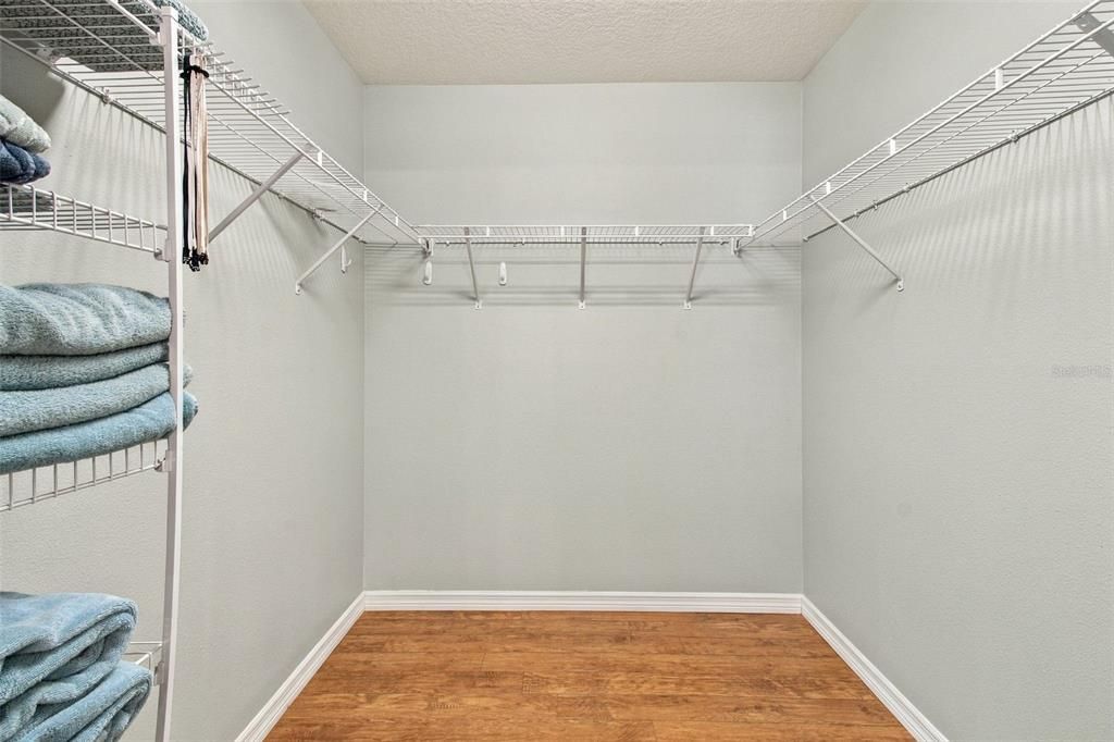 Active With Contract: $349,000 (3 beds, 2 baths, 1377 Square Feet)
