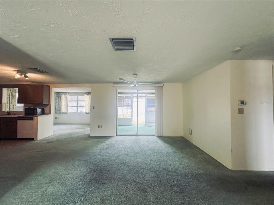 En Venta: $220,000 (2 camas, 2 baños, 1156 Pies cuadrados)
