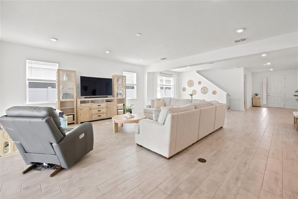 En Venta: $529,900 (5 camas, 3 baños, 3444 Pies cuadrados)