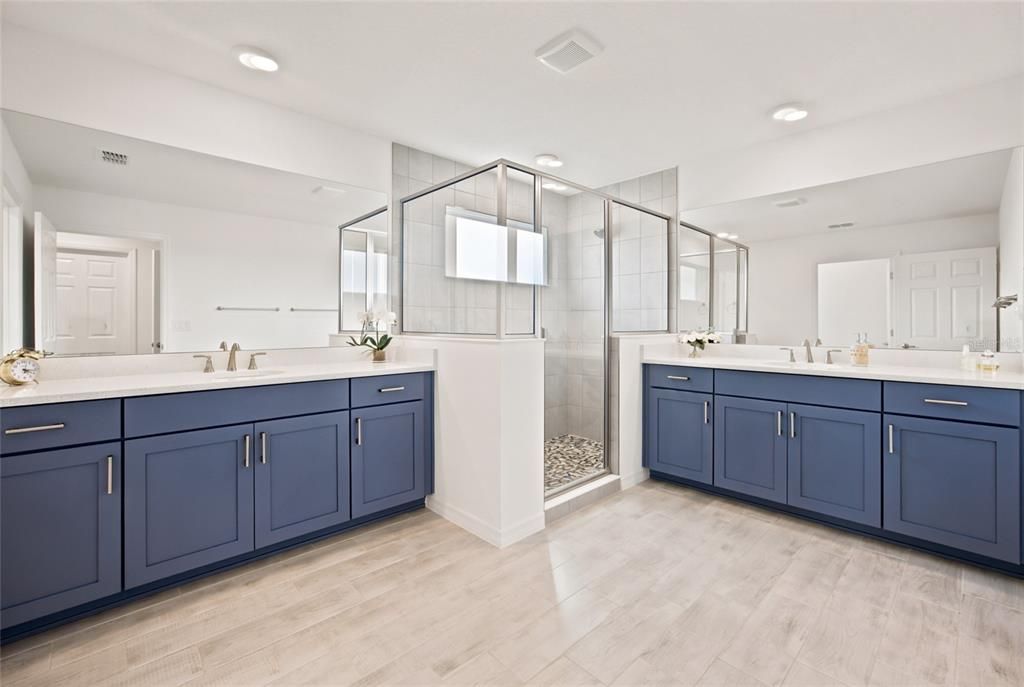 En Venta: $529,900 (5 camas, 3 baños, 3444 Pies cuadrados)