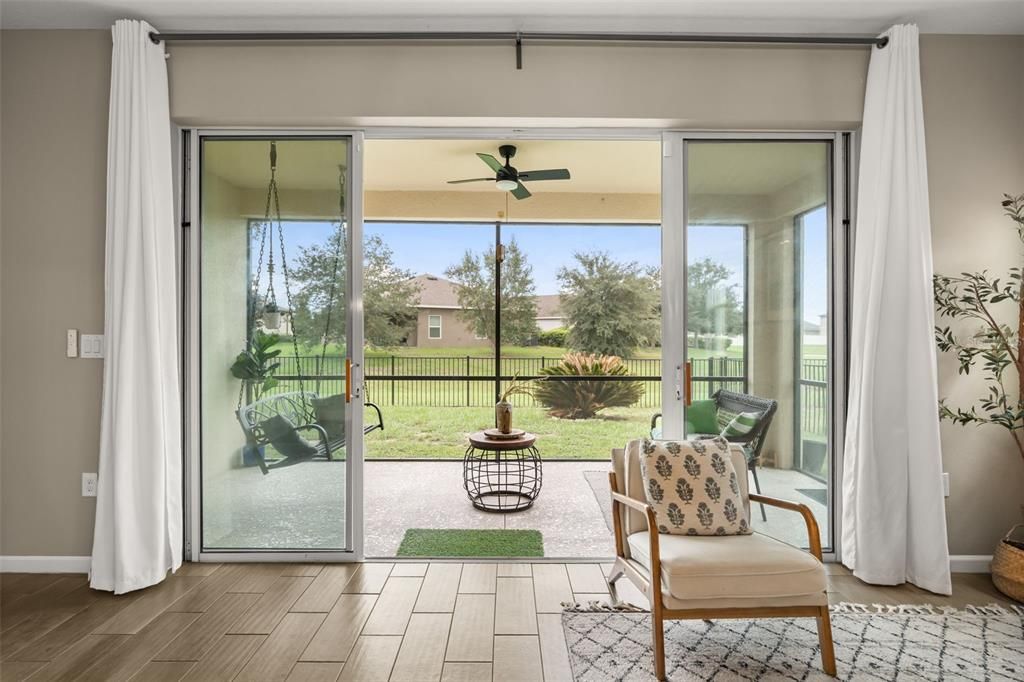 For Sale: $369,900 (4 beds, 3 baths, 1941 Square Feet)