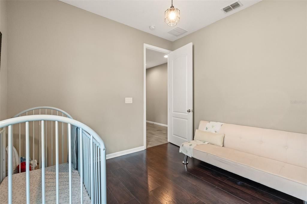 For Sale: $369,900 (4 beds, 3 baths, 1941 Square Feet)