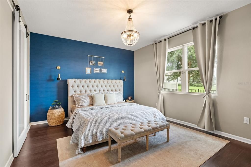 For Sale: $369,900 (4 beds, 3 baths, 1941 Square Feet)