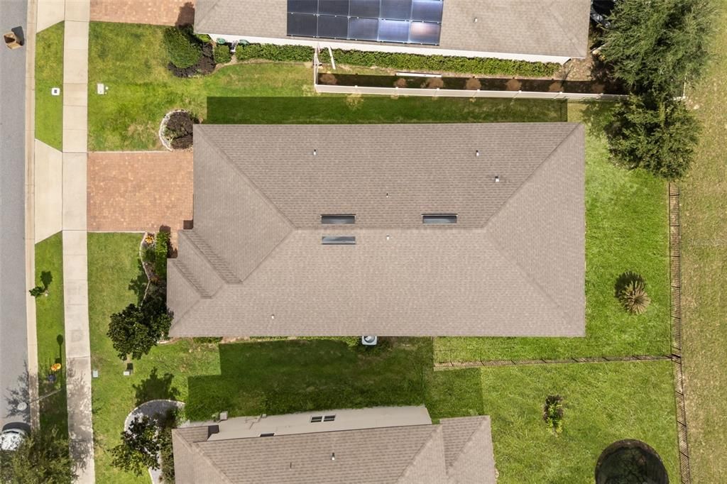For Sale: $369,900 (4 beds, 3 baths, 1941 Square Feet)