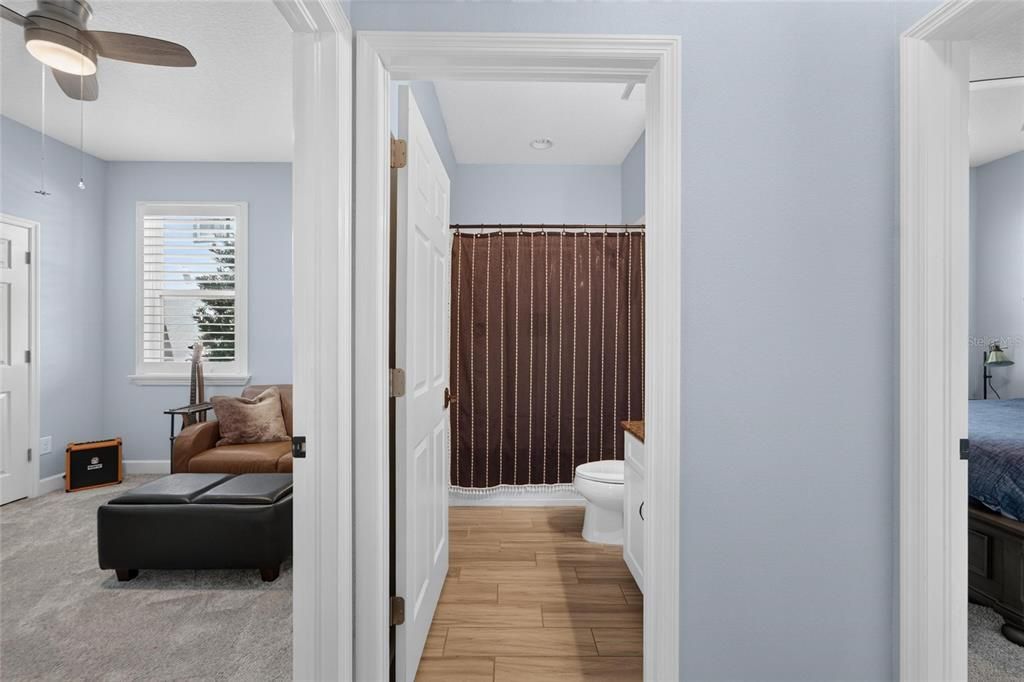 For Sale: $404,999 (3 beds, 2 baths, 1838 Square Feet)