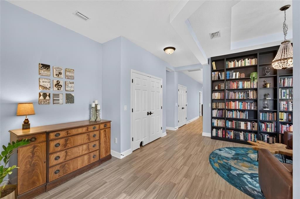 For Sale: $404,999 (3 beds, 2 baths, 1838 Square Feet)