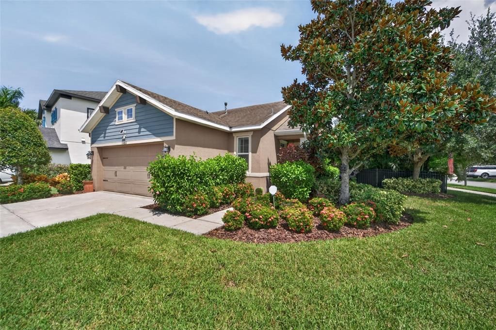 For Sale: $404,999 (3 beds, 2 baths, 1838 Square Feet)